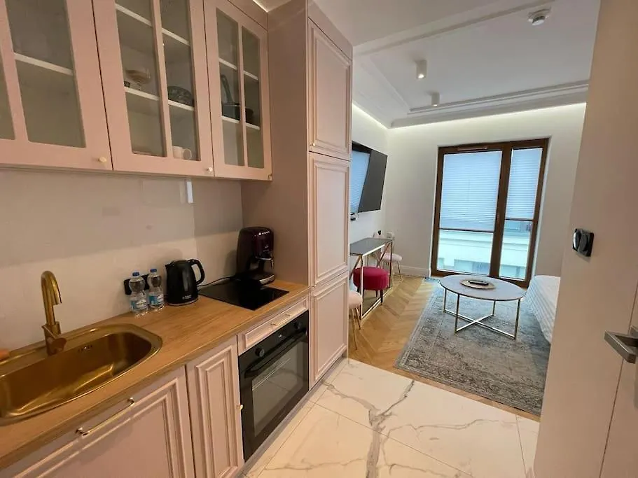 Apartment Pawia Charming Studio Warsaw